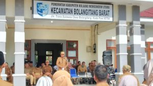 Terkait Kinerja Perangkat Desa, Camat Bolangitang Barat Gelar Apel Bersama Pemdes Sebolbar
