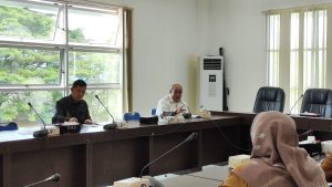 Anggota Komisi I DPRD, Adhan Dambea, kritisi profesionalisme kinerja anggota Bapemperda DPRD Provinsi Gorontalo.