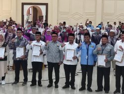 Keharuan di Mess Haji: La Ode Haimudin Sambut Pulang Jemaah Haji Gorontalo Kloter 32