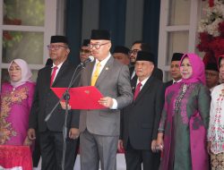 Sakral dan Khidmat, Thomas Mopili Bacakan Teks Proklamasi